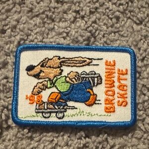 Vintage 1998 Girl Scouts Brownie Skate Badge